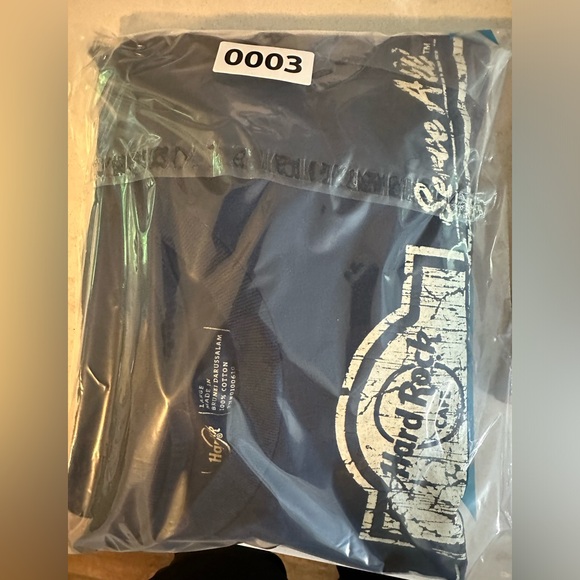 Hard Rock Cafe Honolulu Blue Short Sleeve T Shirt Men's Lg Embroidered NWT - Picture 11 of 11